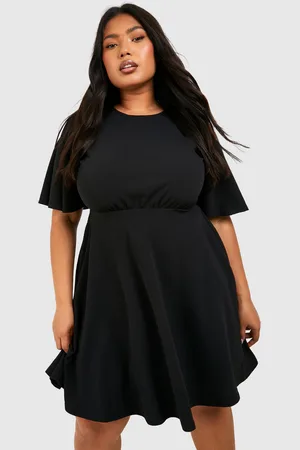 Boohoo Vestido Plus Skater Plisado Con Mangas Sueltas