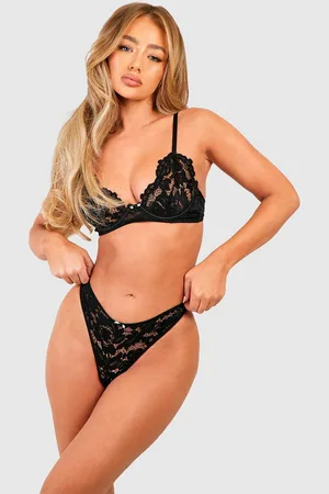 Boohoo Tanga De San Valentín De Encaje Con Rosa Negra