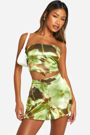 Boohoo Top De Flores Difuminadas Con Atadura Y Pañuelo