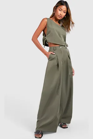 Boohoo Top Crop Entallado Con Atadura Lateral