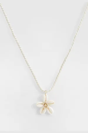 Boohoo Collar De Cuerda Con Detalle De Conchas Y Flores