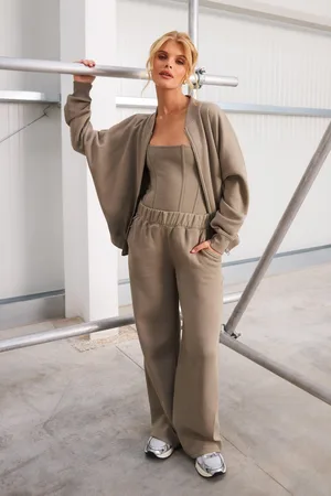 Boohoo Chándal De 3 Piezas Con Sudadera Bomber Y Top Estilo Corsé
