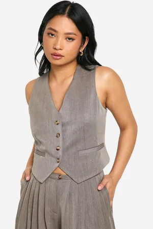 Boohoo Chaleco Petite Ajustado Con Botones De Imitación De Cuerno