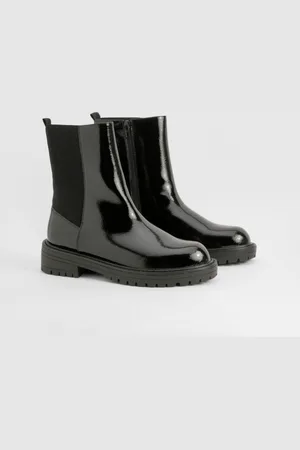 Boohoo Botas Chelsea De Holgura Ancha Texturizadas De Charol Con Detalle En El Tobillo