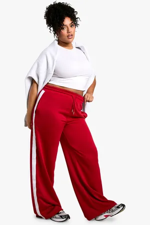 Boohoo Pantalón Deportivo Plus Recto De Tejido Por Urdimbre Con Línea Lateral