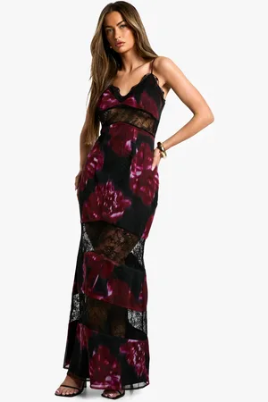 Boohoo Vestido Maxi De Encaje Con Estampado De Flores Oscuras