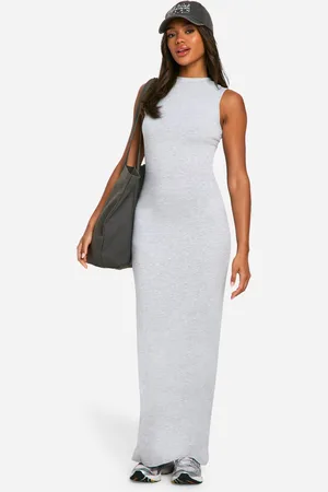 Boohoo Vestido Maxi Con Vuelta En El Escote
