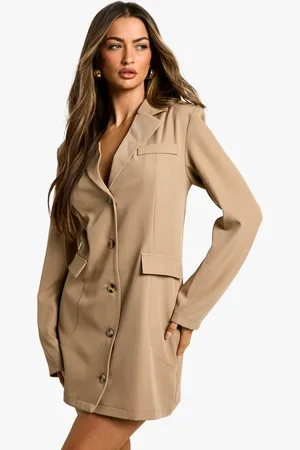 Boohoo Vestido Americana Recto Con Botones