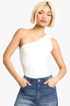 Boohoo Body Ceñido De Tela Doble Con Un Hombro Descubierto
