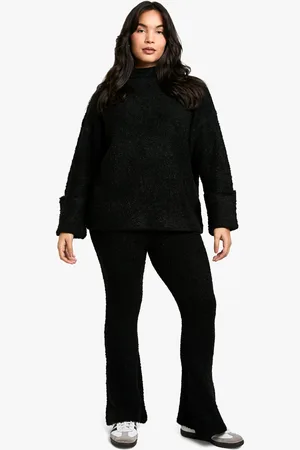 Boohoo Conjunto Coordinado Plus De Pantalón De Campana Y Jersey De Punto Con Cuello Alto Y Borreguito