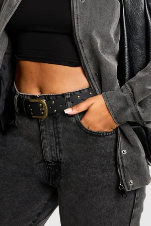 Boohoo Cinturón Cardado Con Tachuelas Doradas
