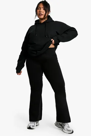 Boohoo Pantalón De Campana Plus Básico Con Cintura Ancha
