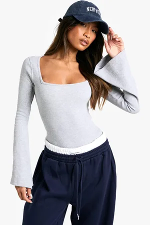 Boohoo Body De Canalé Con Mangas Acampanadas Y Escote Cuadrado