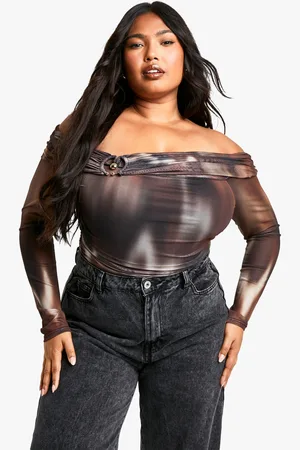Boohoo Body Plus Abstracto Con Escote Bardot Y Detalle De Anillo