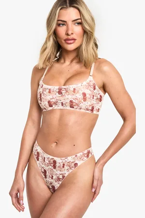 Boohoo Conjunto De San Valentín De Braguita Brasileña Y Bralette De Encaje Color Cereza Con Escote En U
