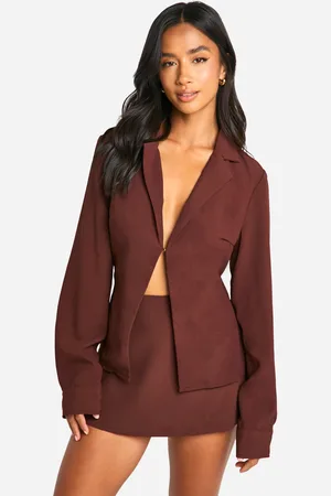 Boohoo Blusa Petite Ajustada De Tela Crepé Con Cierre