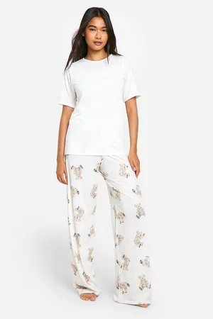 Boohoo Pijama De Pantalón Largo Con Botones Y Estampado De Oso Suave