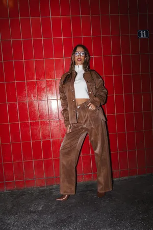 Boohoo Pantalón Efecto Cuero Vintage Con Ribete En Contraste