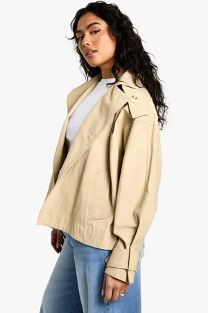 Boohoo Gabardina Corta Asimétrica