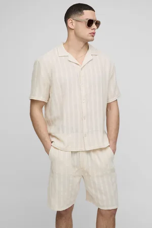 Boohoo Conjunto De Pantalón Corto Y Camisa Oversize Texturizada De Rayas Con Solapas