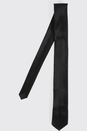 Boohoo Corbata Lisa Fina