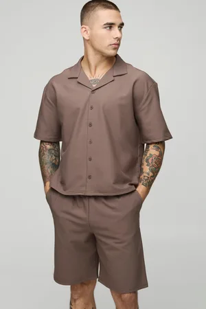 Boohoo Conjunto De Pantalón Corto Cómodo Y Camisa Oversize Recta Técnica Elástica Con Solapas