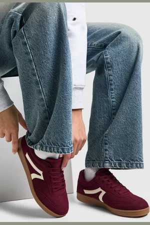Boohoo Zapatillas Deportivas Planas De Ante Sintético Con Línea En Contraste