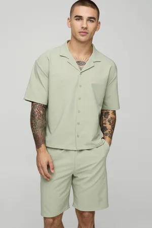 Boohoo Conjunto De Pantalón Corto Cómodo Y Camisa Oversize Recta Técnica Elástica Con Solapas