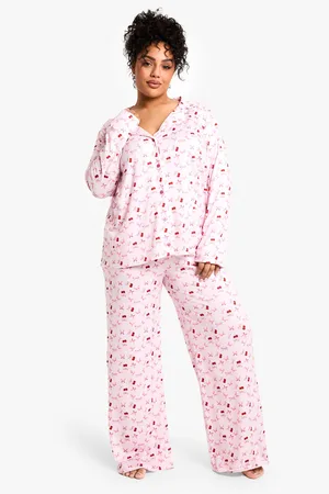 Boohoo Pijama Plus De Pantalón Largo Y Manga Larga Con Estampado De Cerezas