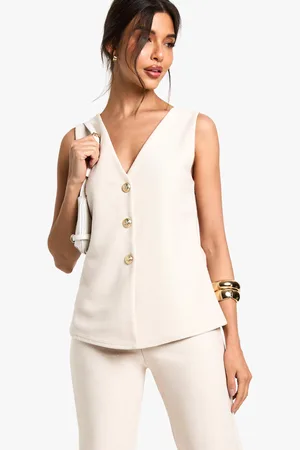 Boohoo Chaleco Texturizado Largo Con Escote De Pico Y Botones