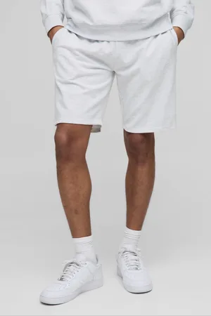 Boohoo Pantalón Corto Básico Ajustado De Largo Medio