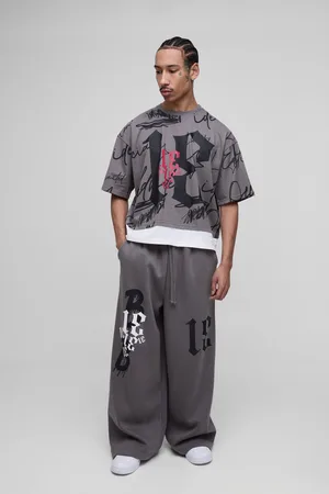Boohoo Conjunto Oversize De Pantalón Deportivo Súper Ancho Y Camiseta Recta Grunge Universitaria Falsa