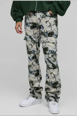 Boohoo Pantalón Cargo Ajustado De Campana Con Pernera Plisada Y Estampado De Tapiz