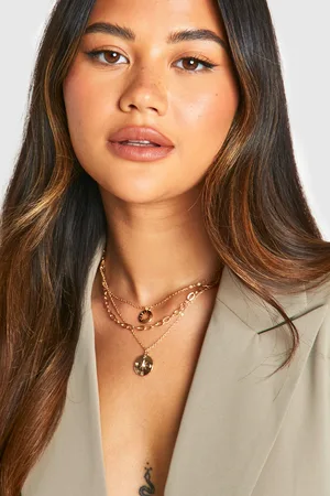 Boohoo Collar Dorado A Capas Con Colgante Circular