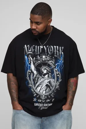 Boohoo Camiseta Plus Oversize Con Cuello Extendido Y Estampado Renacentista De New York A Gran Escala