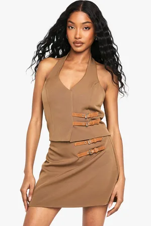 Boohoo Chaleco Con Escote Halter Y Hebilla
