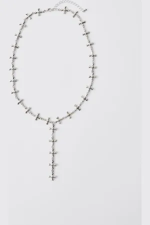 Boohoo Collar Plateado Con Cruz