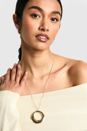 Boohoo Collar Llamativo Con Colgante