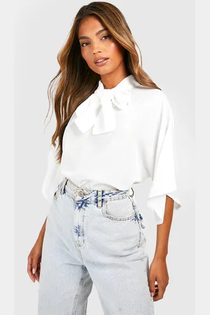 Boohoo Blusa De Tela Ligera Con Mangas Acampanadas Y Atadura En El Cuello