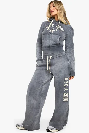 Boohoo Chándal Encogido Con Apliques Y Cremallera Nyc Star 2001