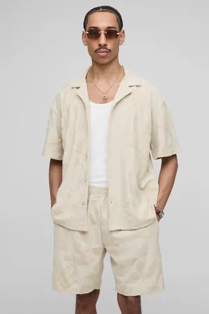 Boohoo Conjunto Oversize De Pantalón Corto Holgado Y Camisa De Felpa Con Solapas