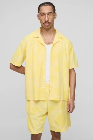Boohoo Conjunto Oversize De Pantalón Corto Holgado Y Camisa De Felpa Con Solapas