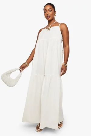 Boohoo Vestido Plus Maxi Escalonado Efecto Lino De Tirantes