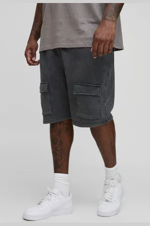Boohoo Pantalón Corto Plus Holgado Cargo De Tela Jersey Con Lavado De Ácido