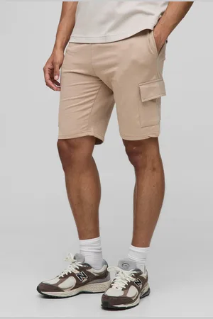 Boohoo Pantalón Corto Cargo Básico Ajustado De Largo Medio