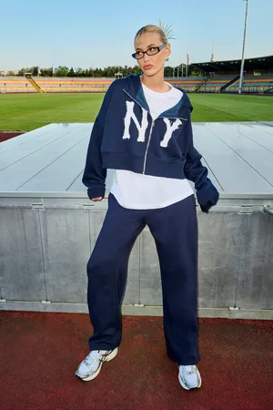 Boohoo Pantalón Deportivo Recto Con Aplique De Tela Propia Ny