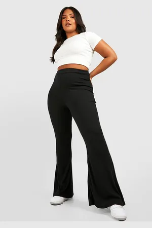 Boohoo Pantalón Plus Básico De Campana Y Canalé