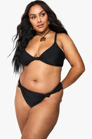 Boohoo Top De Biquini Plus Acolchado Con Nudo Frontal