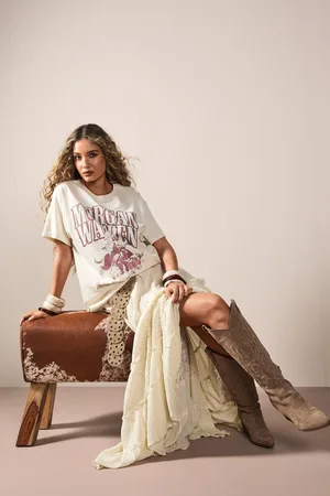 Boohoo Camiseta Oversize Con Estampado De Vaqueras Y Estampado De Morgan Wallen