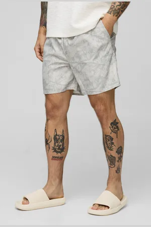 Boohoo Bañador De Largo Medio Con Estampado De Hojas Y Estampado De Camuflaje